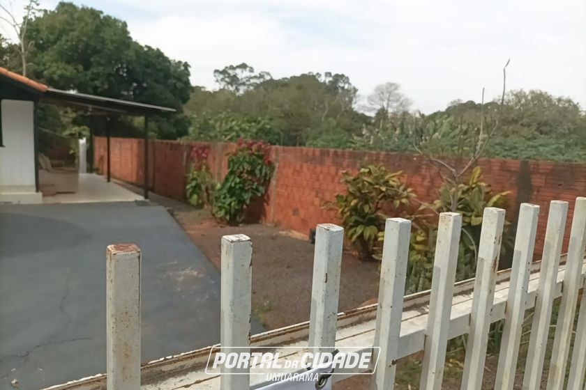 Casa &agrave; venda - 100m&sup2; - Jardim Colibri