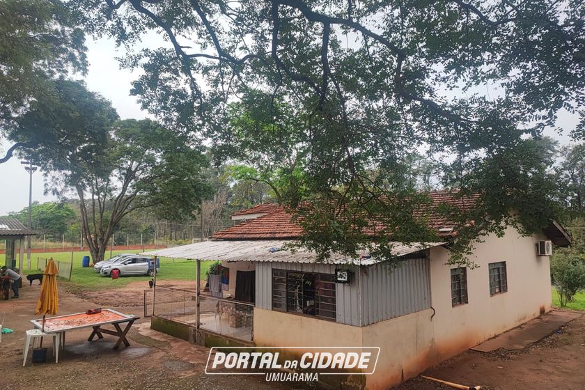 Ch&aacute;cara &agrave; venda - 400m&sup2; - ESTRADA MORADA DO SOL
