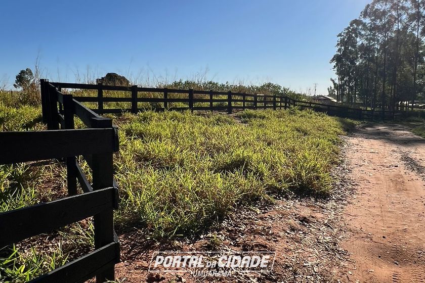 Ch&aacute;cara &agrave; venda - 20000m&sup2; - Estrada  Jaborandi