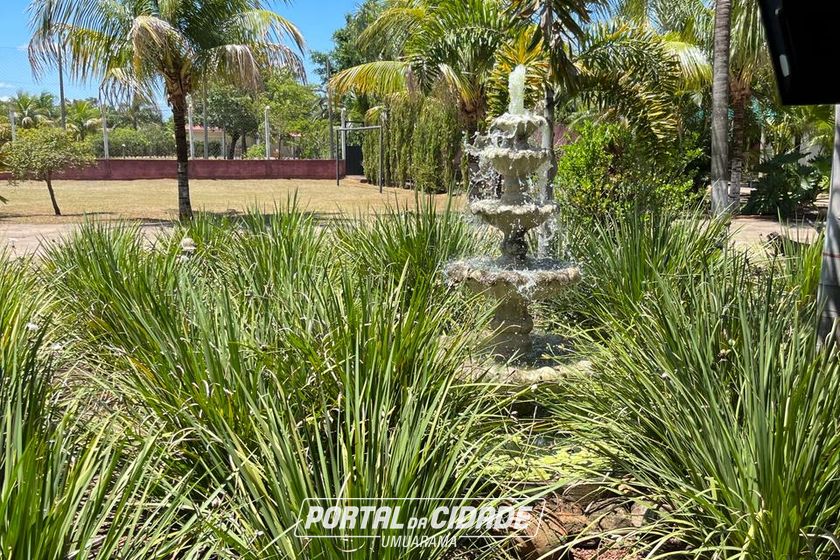 Ch&aacute;cara &agrave; venda - 11000m&sup2; - PR-323