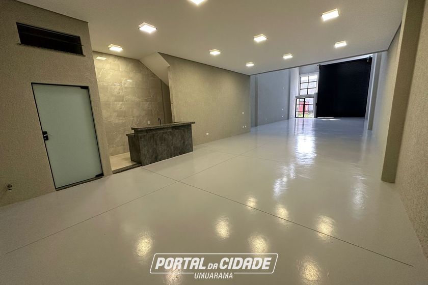 Sal&atilde;o Comercial para alugar - 300m&sup2; - Parque Interlagos