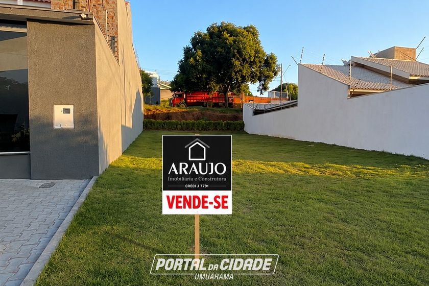 Terreno &agrave; venda - 180m&sup2; - Jardim Oriente