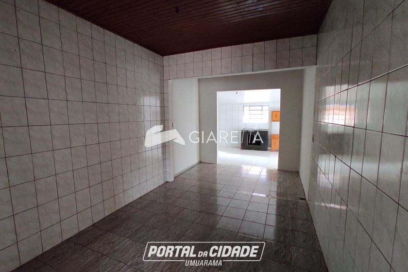 Casa &agrave; venda - 200m&sup2; - JARDIM SANTA MARIA
