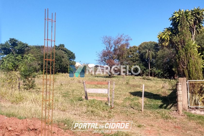 Ch&aacute;cara &agrave; venda - 3795m&sup2; - -