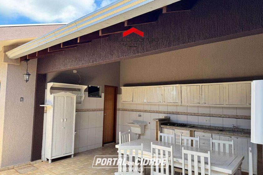 Casa &agrave; venda - 180m&sup2; - Alto Para&iacute;so