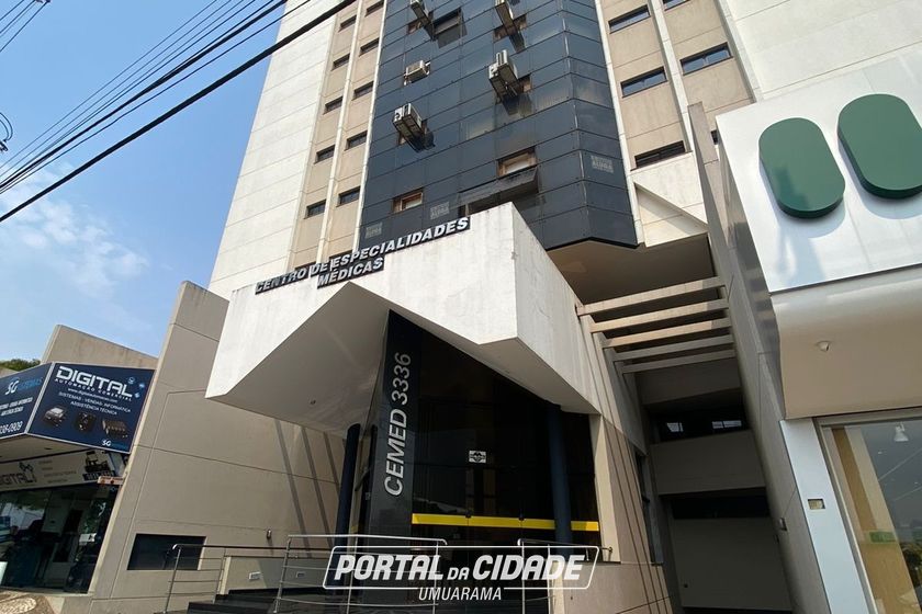 Sal&atilde;o Comercial &agrave; venda - Zona I