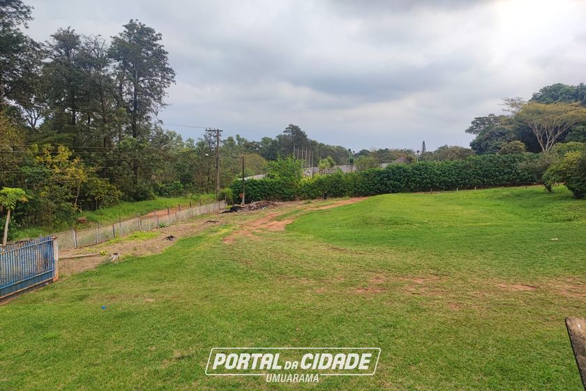 Ch&aacute;cara &agrave; venda - 400m&sup2; - ESTRADA MORADA DO SOL