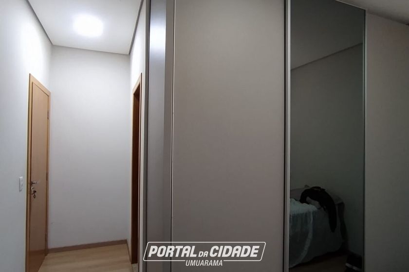 Casa &agrave; venda - 237m&sup2; - Jardim Oliveira