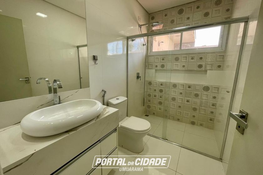 Casa &agrave; venda - 180m&sup2; - JARDIM ALPHAVILE