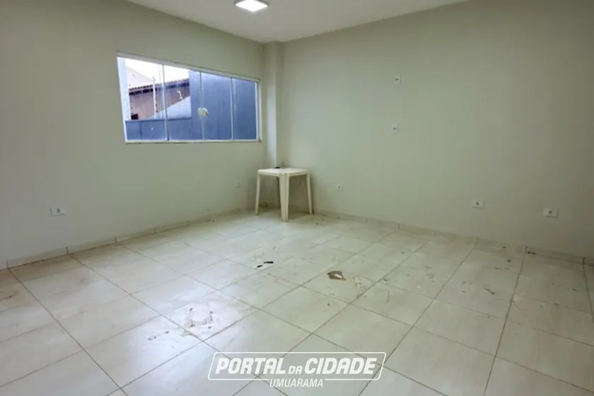 Sobrado &agrave; venda - 180m&sup2; - Zona I
