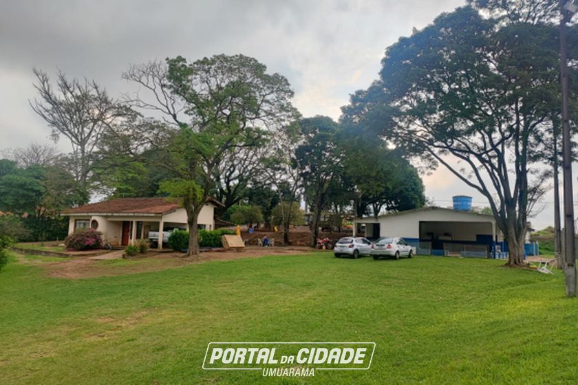 Ch&aacute;cara &agrave; venda - 400m&sup2; - ESTRADA MORADA DO SOL