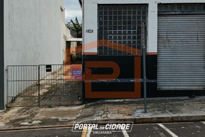Sal&atilde;o Comercial &agrave; venda - 490m&sup2; - Zona III