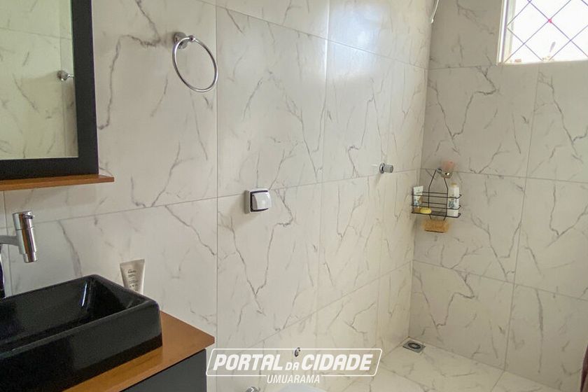 Ch&aacute;cara &agrave; venda - 40m&sup2; - -