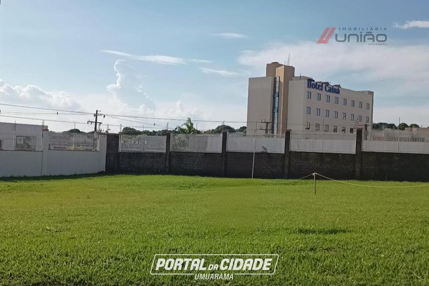 Terreno &agrave; venda - 892m&sup2; - Zona III