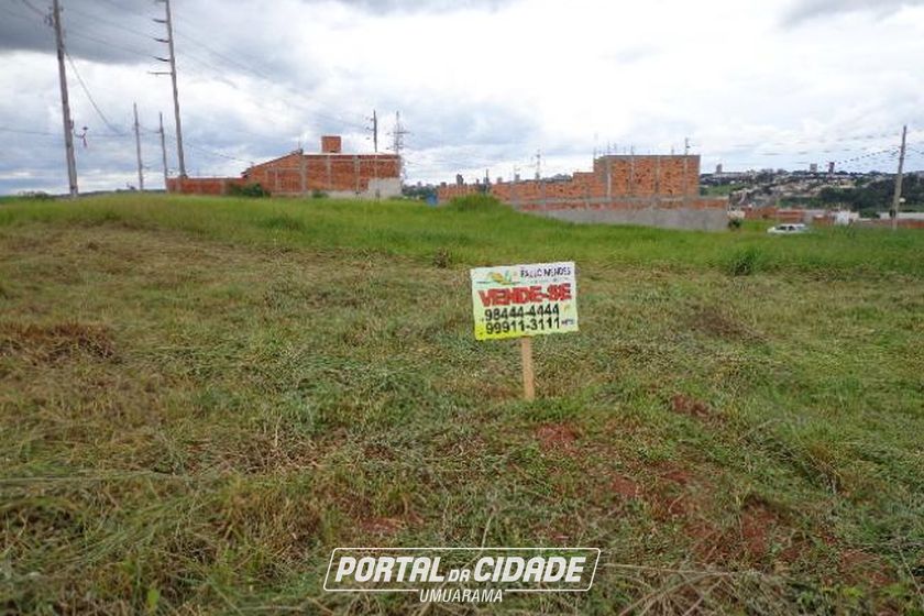 Terreno &agrave; venda - 304m&sup2; - Jardim Real