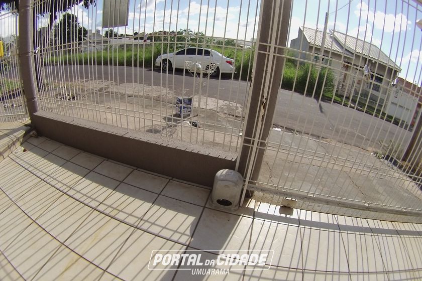 Casa para alugar - 270m&sup2; - JARDIM ALPHAVILE