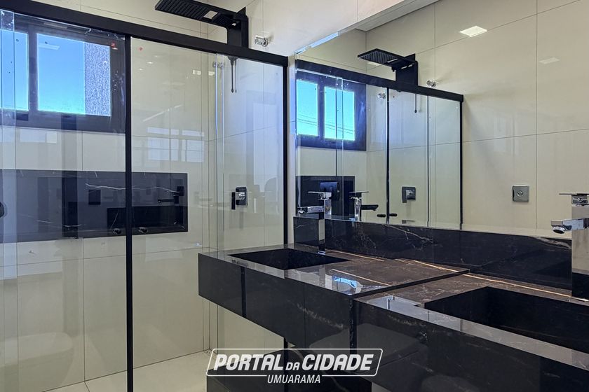 Sobrado &agrave; venda - 200m&sup2; - Jardim Colorado