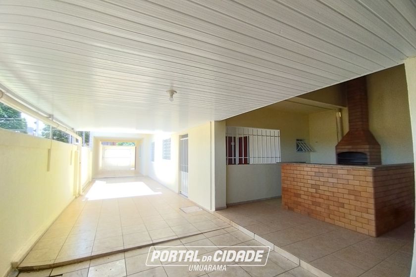 Casa &agrave; venda - 255m&sup2; - ZONA VI