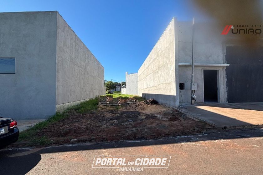 Terreno &agrave; venda - 180m&sup2; - Parque Melhoramentos