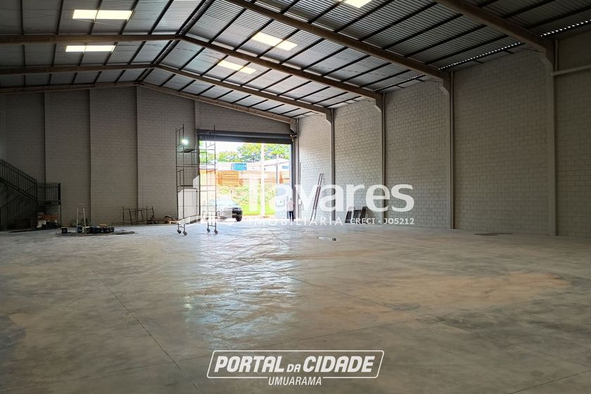 Sal&atilde;o Comercial para alugar - 1000m&sup2; - Parque Industrial II