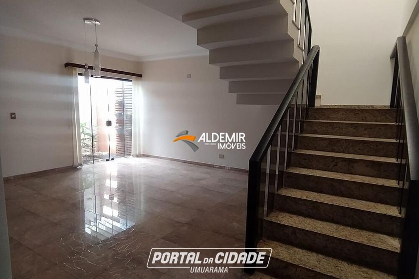 Sobrado &agrave; venda - 289m&sup2; - Zona Armaz&eacute;m