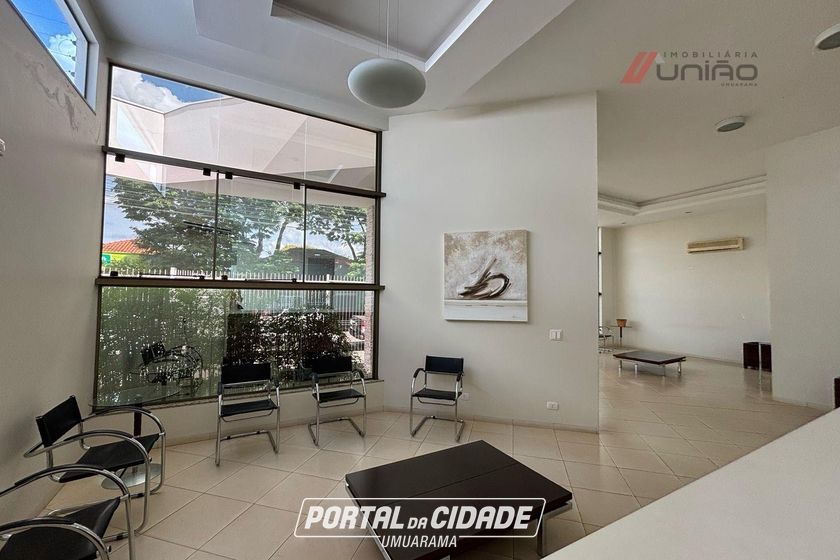 Sal&atilde;o Comercial &agrave; venda - 345m&sup2; - Zona I