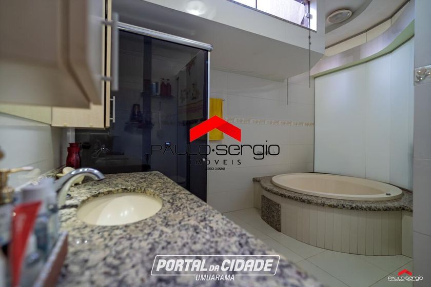 Sobrado &agrave; venda - 266m&sup2; - Zona II