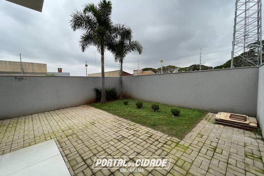 Casa para alugar - 252m&sup2; - ZONA VII