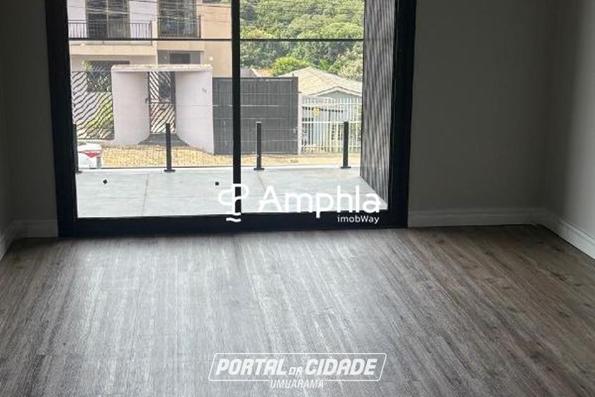 Casa &agrave; venda - 468m&sup2; - Regi&atilde;o do Lago