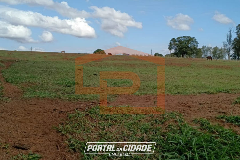 Ch&aacute;cara &agrave; venda - 20000m&sup2; - Zona Rural