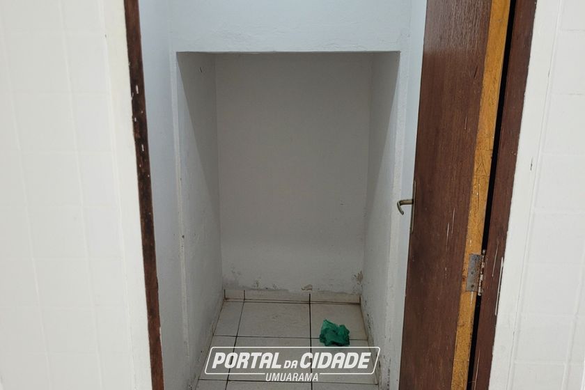 Sal&atilde;o Comercial &agrave; venda - 305m&sup2; - Zona 1