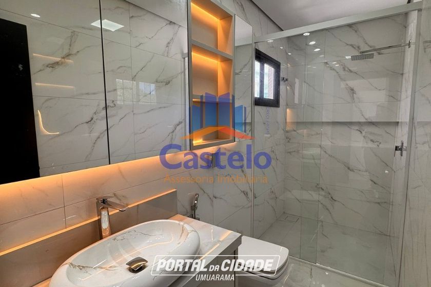 Casa &agrave; venda - 250m&sup2; - JARDIM BELVEDERE