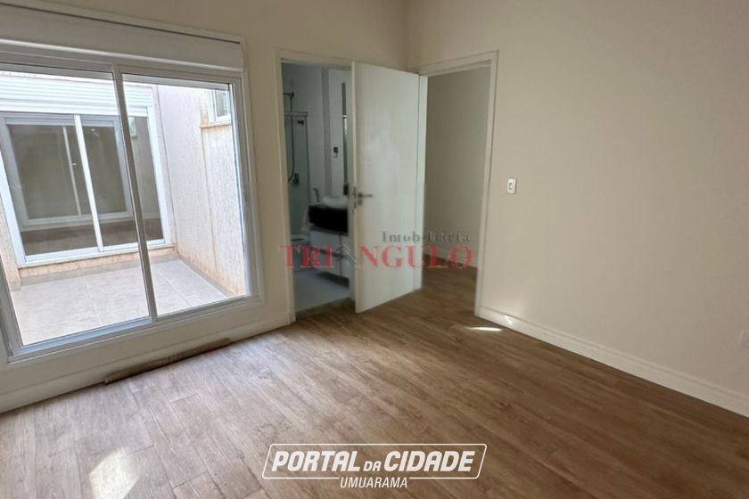 Casa &agrave; venda - 180m&sup2; - JARDIM ALPHAVILE