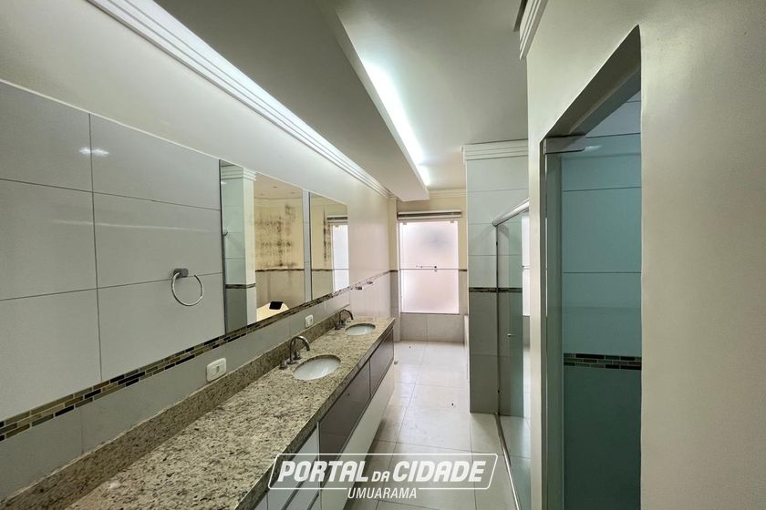 Sobrado &agrave; venda - 262m&sup2; - Zona II