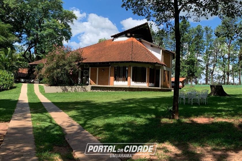 Ch&aacute;cara &agrave; venda - 7260m&sup2; - Zona I