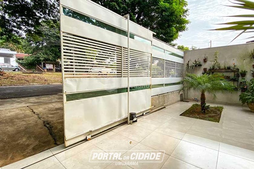 Sobrado &agrave; venda - 452m&sup2; - Zona I