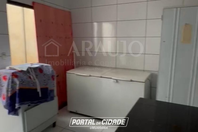 Sobrado &agrave; venda - 600m&sup2; - Centro