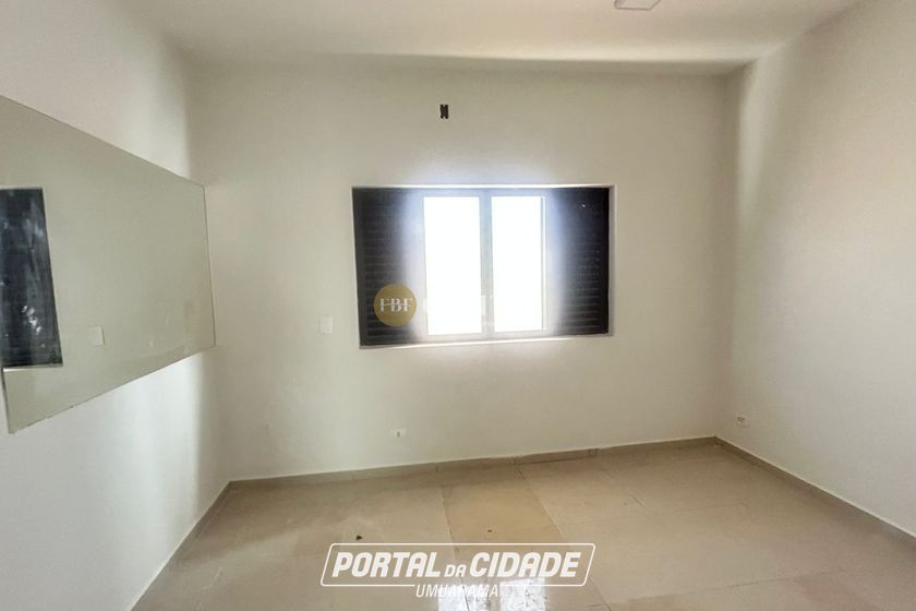Casa para alugar - 337m&sup2; - Zona I