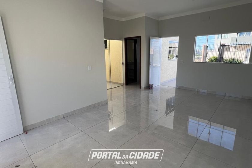 Casa &agrave; venda - 200m&sup2; - Jardim Real