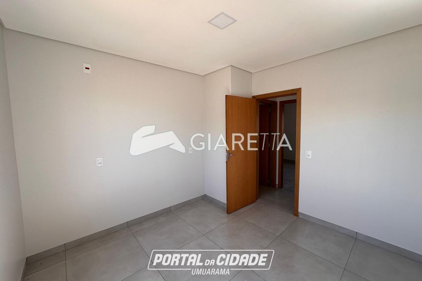Casa &agrave; venda - 49m&sup2; - JARDIM PINHEIRINHO