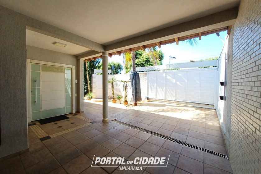 Casa &agrave; venda - 420m&sup2; - Zona I
