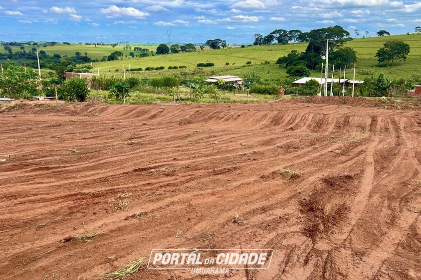 Ch&aacute;cara &agrave; venda - 2000m&sup2; - Pr&oacute;ximo Haras Two Brothers