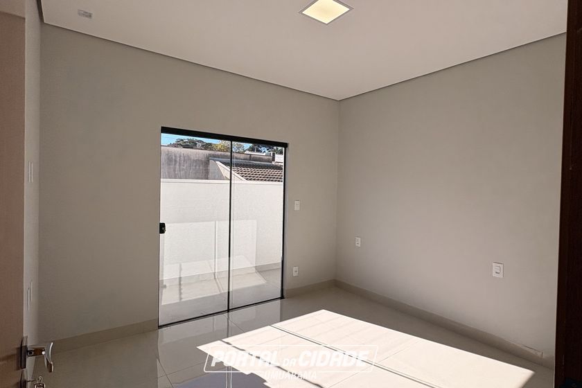 Sobrado &agrave; venda - 136m&sup2; - Zona III