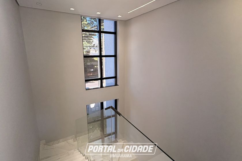 Sobrado &agrave; venda - 136m&sup2; - Zona III