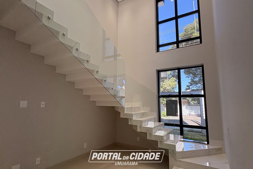 Sobrado &agrave; venda - 136m&sup2; - Zona III