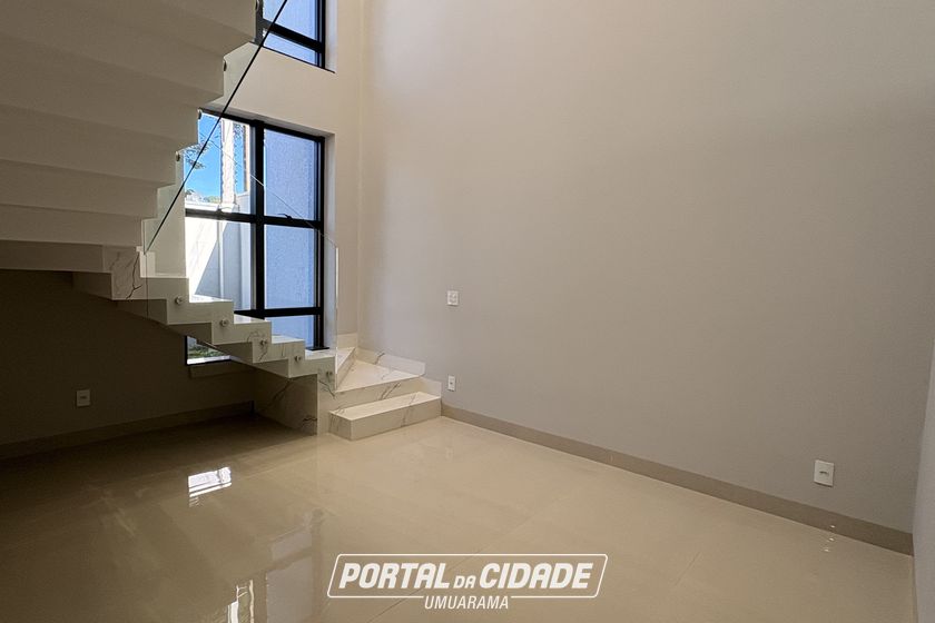 Sobrado &agrave; venda - 136m&sup2; - Zona III