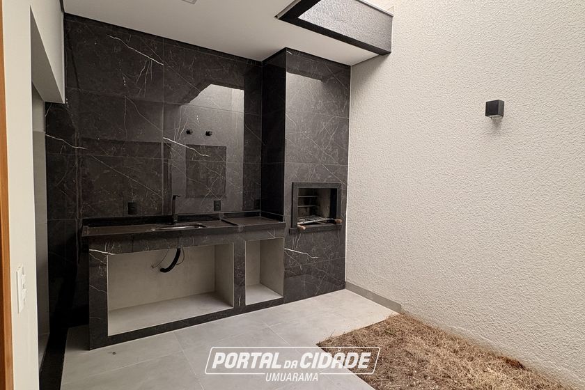 Sobrado &agrave; venda - 136m&sup2; - Zona III
