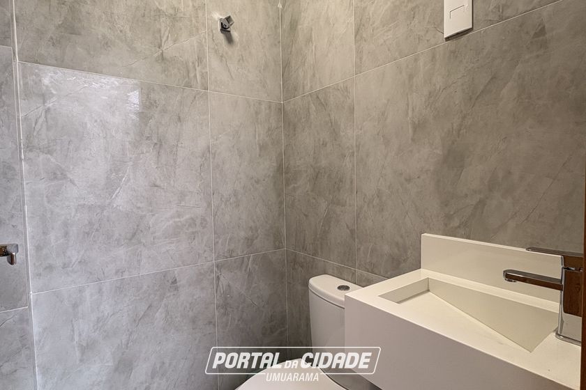 Sobrado &agrave; venda - 136m&sup2; - Zona III