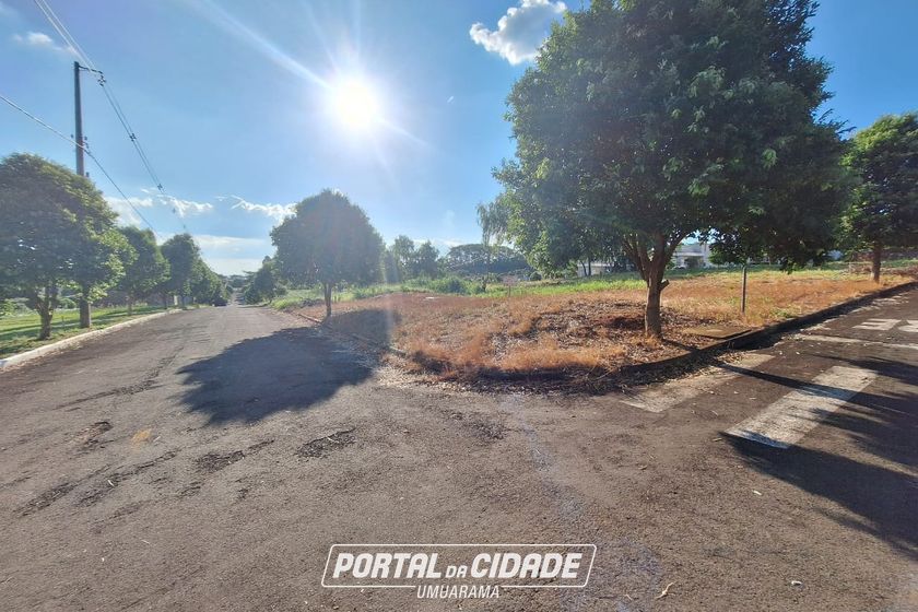Terreno para alugar - 324m&sup2; - viena III