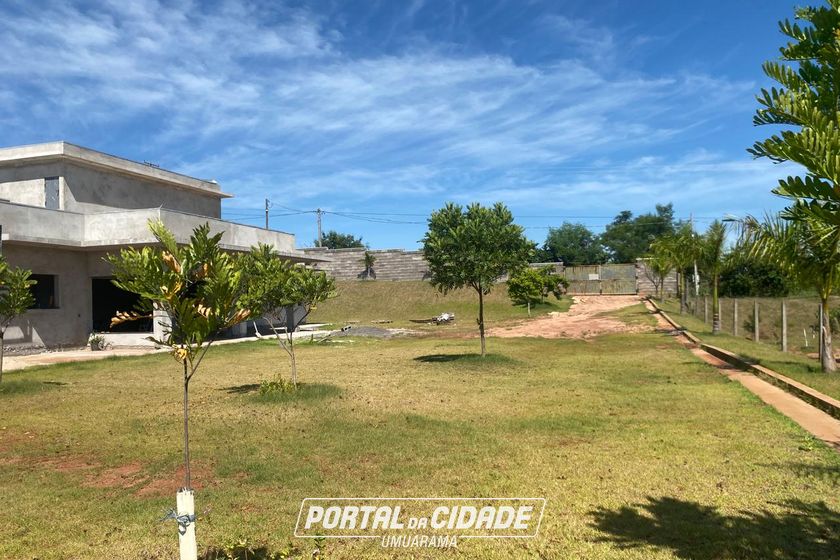 Ch&aacute;cara &agrave; venda - 2000m&sup2; - Pica Pau Amarelo